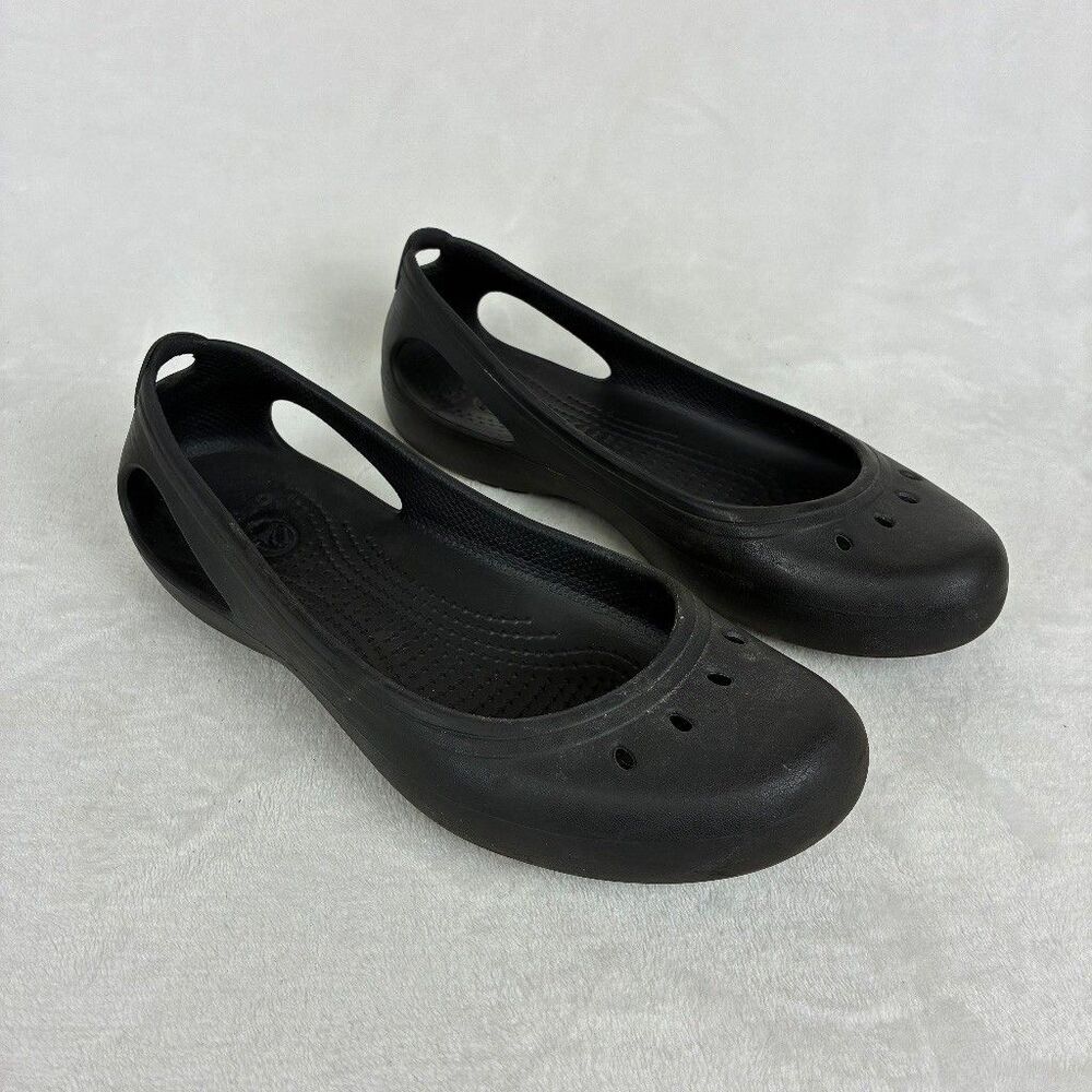 Crocs Womens 8 Black Ballet Flat Slip On Perforated Casual Athleisure Comfort